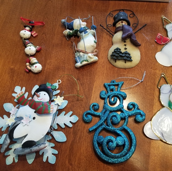 Mixture of Snowman and Snowflake ornaments - Picture 5 of 8